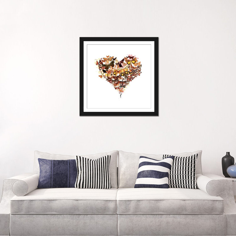 «Butterfly Heart», impression sur toile tendue, H 16 po x l 16 po x P 1 po, Papier d'art encadré noir, Blanc