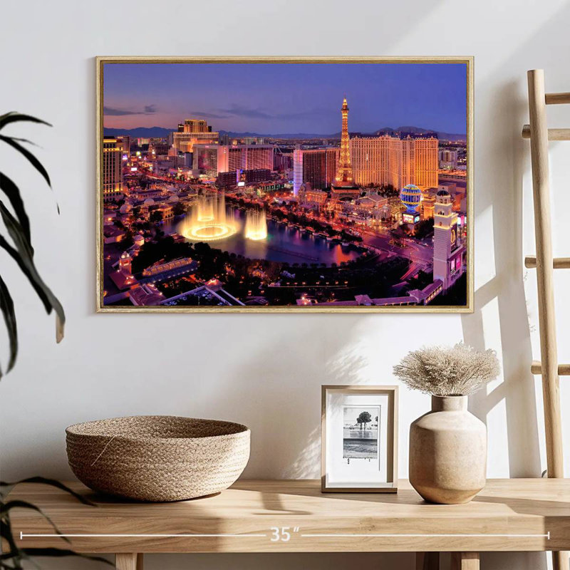 Las Vegas Night Glow, 25 po x 17 po, Cadre flottant en bois naturel