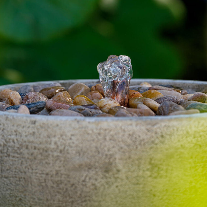 Fontaine en béton Yayla, H 22 po x l 15,5 po x P 15,5 po, Calcaire français