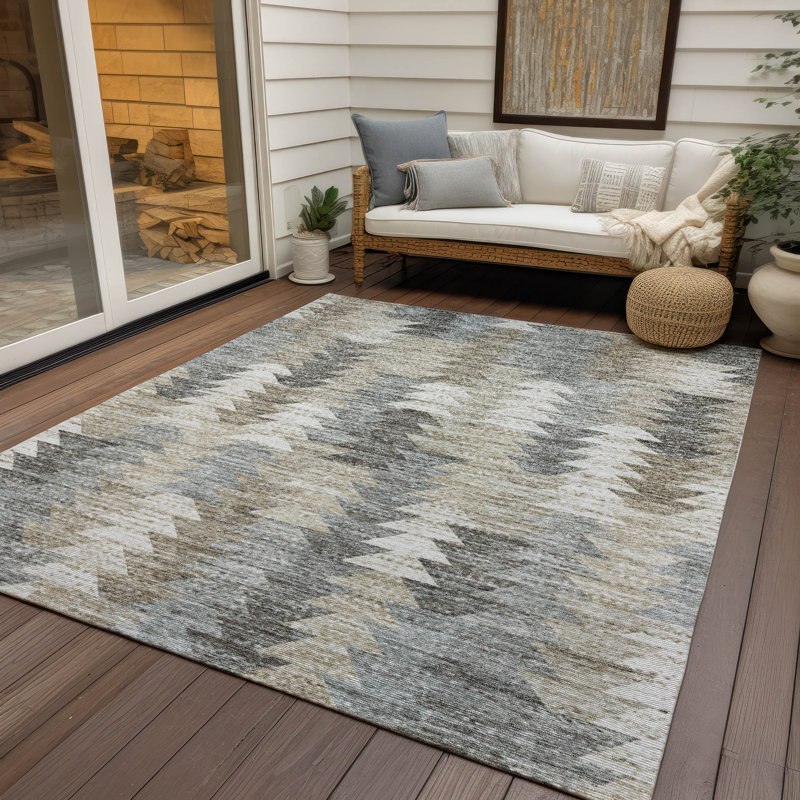 Tapis intérieur / extérieur en polyester tissé à la machine Smeraldo, Rectangle 2 pi 6 po x 3 pi 10 po