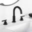 Robinet de salle de bain à large entraxe-123385070-66709669