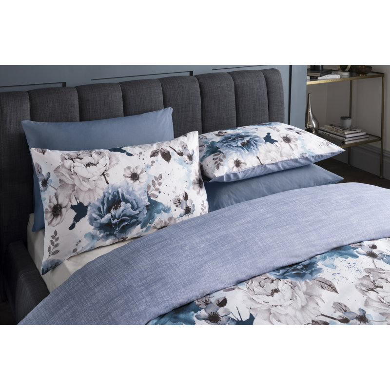 Elie Polyester Floral Duvet Cover Set with Pillowcases Included, Kingsize - 2 Standard Pillowcases, Blue