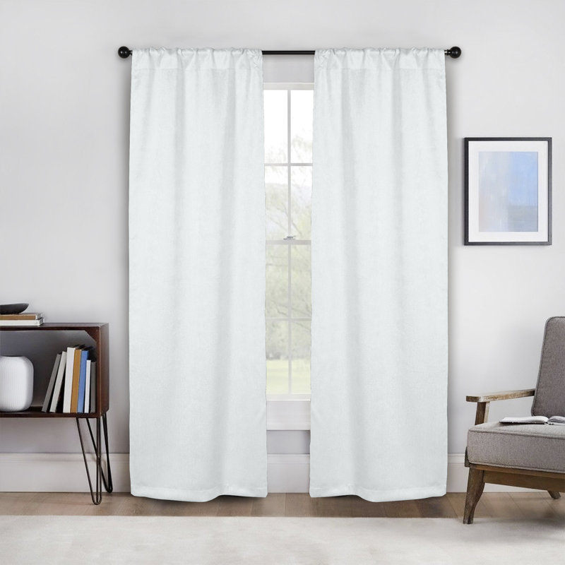 Paire de rideaux obscurcissant filtrant la lumière et thermique en polyester texturé Kinlaw, Snow White, l 26 po x L 84 po