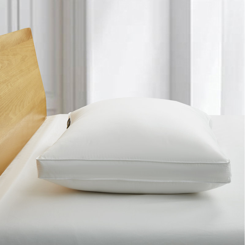 Coussin de lit bas à fil moyen 300 fils serta, Géant