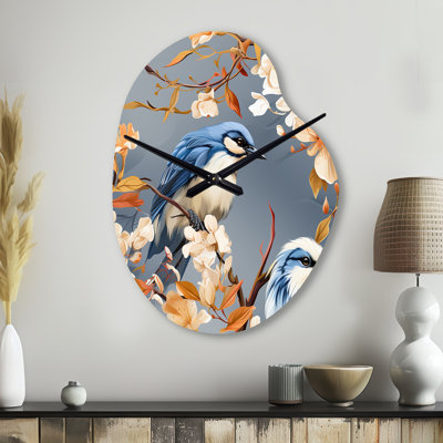 Oiseau blanc et bleu floral Serenade I - horloge murale en forme de fleur unique