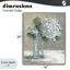 Serre d'hortensias blancs en verre, estampe numérique, design par Carol Robinson-895441994-895441998