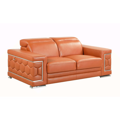 Top Grain Italian Leather Loveseat With Kiln-Dried Hardwood Frame And High-Density Foam Cushioning For Ultimate Comfort And Durability