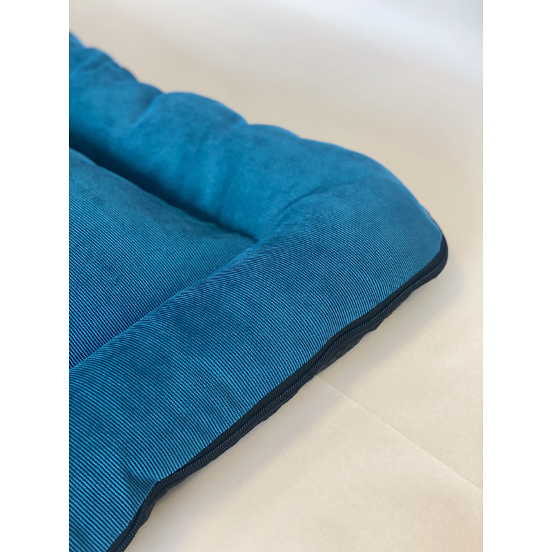 Vera Polyester Pet Bed, 60cm H x 48cm W x 9.5cm D, Teal