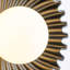 Applique murale moderne 1 lumière avec cadre en résine Soren et globe en verre opale Soren