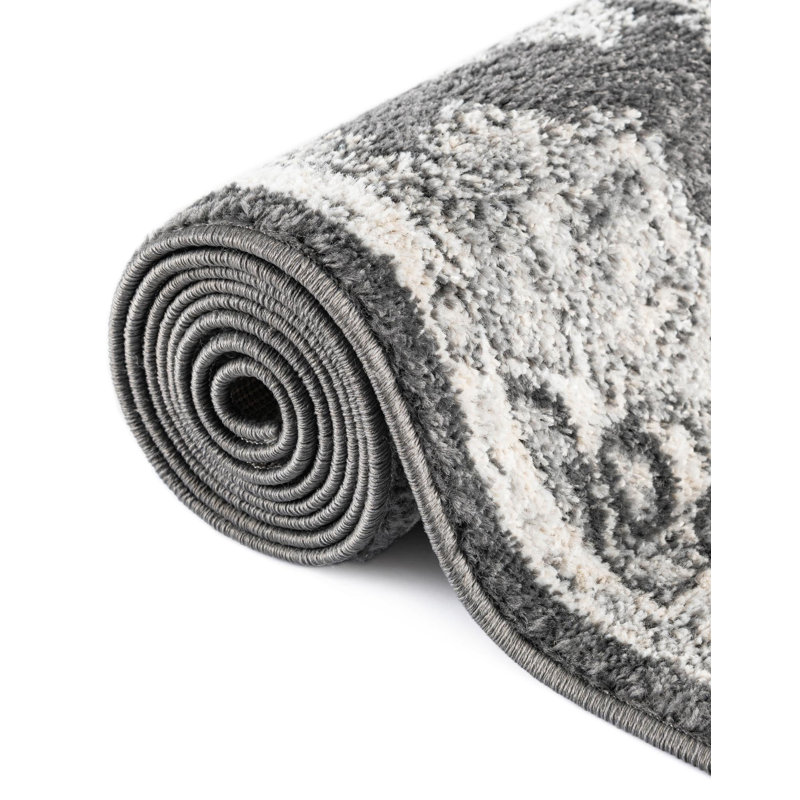 Tapis oriental gris en polypropylène de 5 pi x 5 pi Octagon, Rectangle 3 pi 3 po x 5 pi 3 po