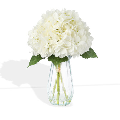 Hortensias en soie réalistes avec vase en verre et eau artificielle