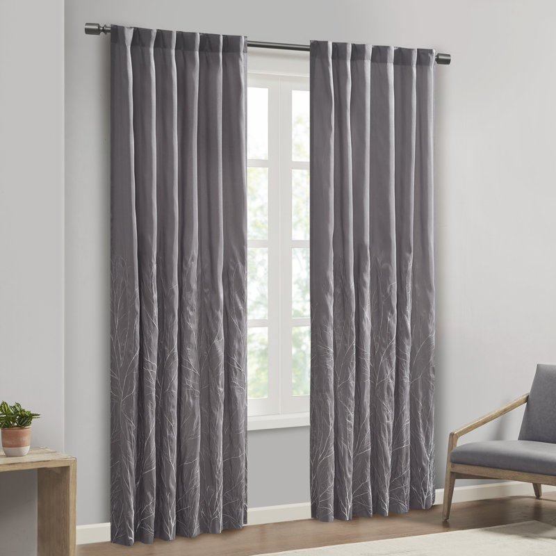 Panneau de rideau simple à motif de branche brodée avec passe-tringle Andora, Gris, l 50 po x L 95 po