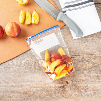 Restaurantware-Bag Tek 1 Quart Freezer Slider Bags, 25 Disposable Zipper Pouch Bags - Slide Zipper, Expandable Bottom, Clear Plastic Freezer Bag, With Write-On-Label, For Food Storage
