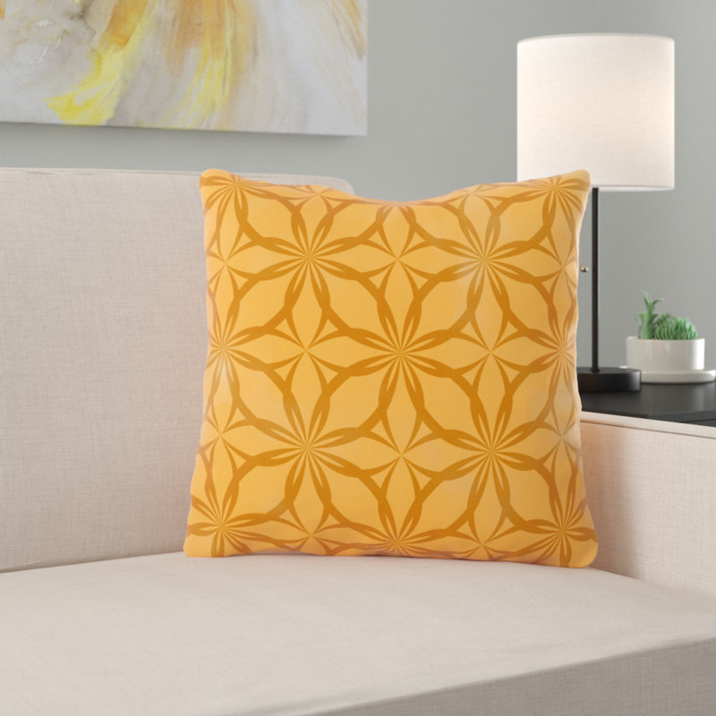 Coussin en jeté gothic, Intérieur