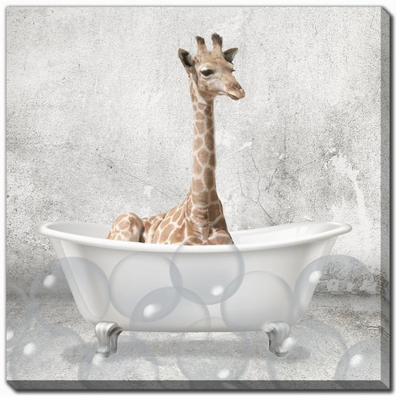 «Baby Giraffe Bath», art mural