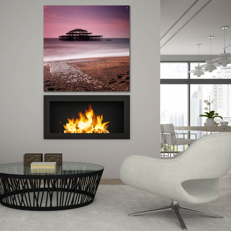 «Brighton Pier» par Nina Paponcek, art mural en verre acrylique, H 36 po x l 36 po x P 0,2 po