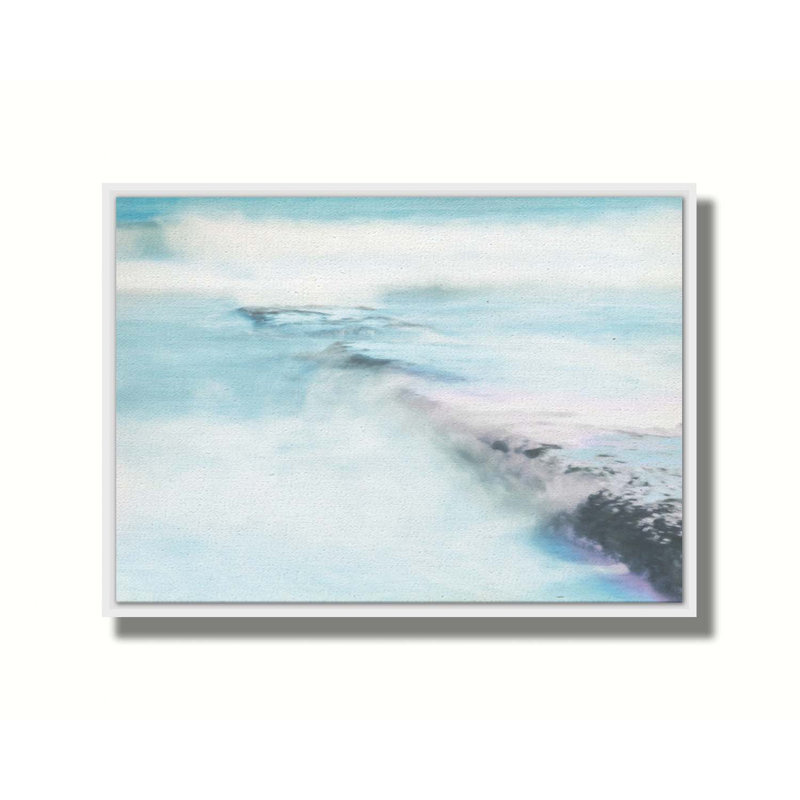 Tide in the Old Jetty par Hal Halli. Estampe numérique, H 36,5 po x l 48,5 po, Impression encadrée sans passe-partout, Blanc
