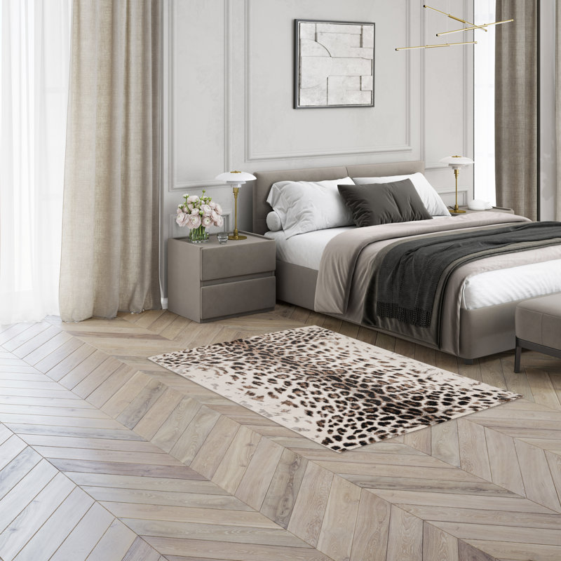 Anyssa Animal Print Area Rug, Rectangle 120 x 170 cm