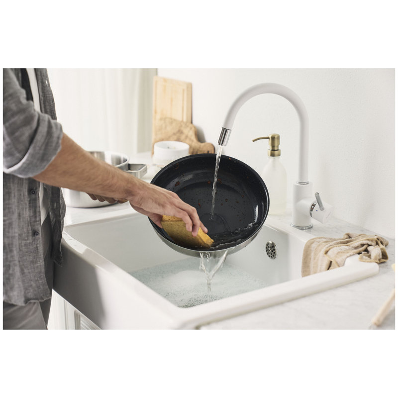 ZWILLING Pure 9.5-Inch Stainless Steel Ceramic Nonstick Fry Pan, Green, 9.5", Ivory