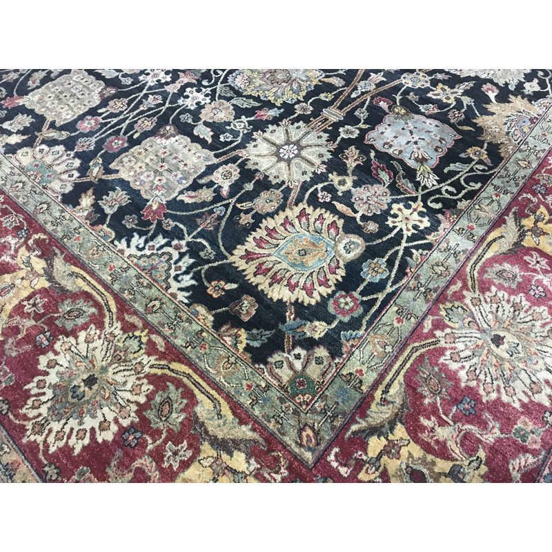 Tapis noir et rouge de haute qualité noué à la main