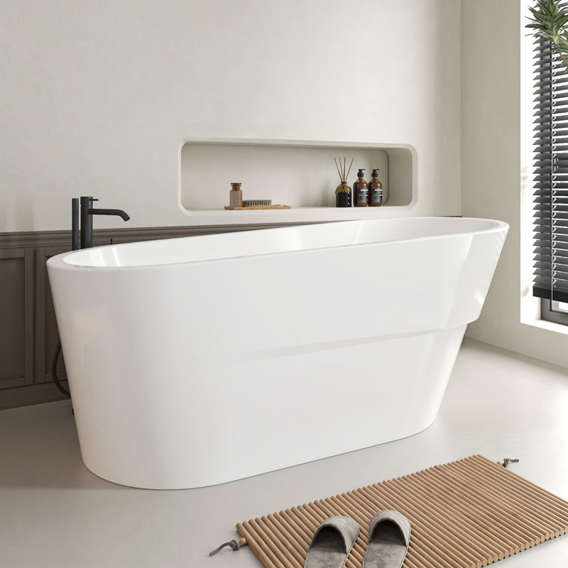 67" x 31" Freestanding Soaking Bathtub, White/Polished Chrome