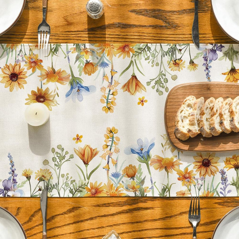 Chemin de table Sielen, 72 po x 13 po, Beige / jaune floral