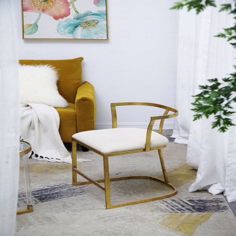 Chaise d'appoint Basic, or vieilli
