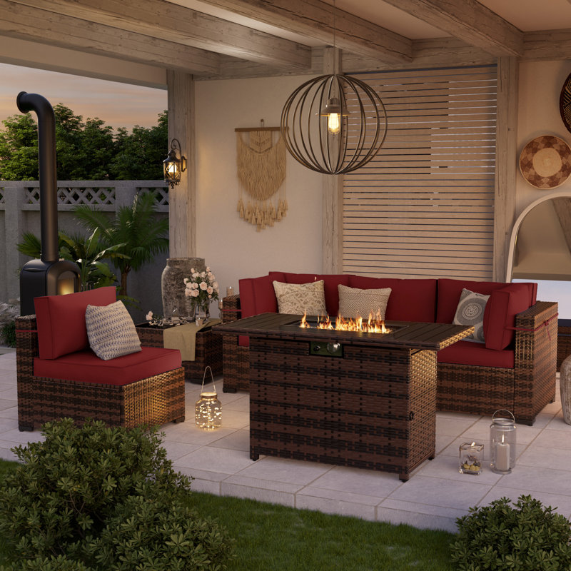4- Person Outdoor Seating Group With Cushions, Burgundy