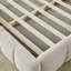 Lit tapissier en chenille-195232324