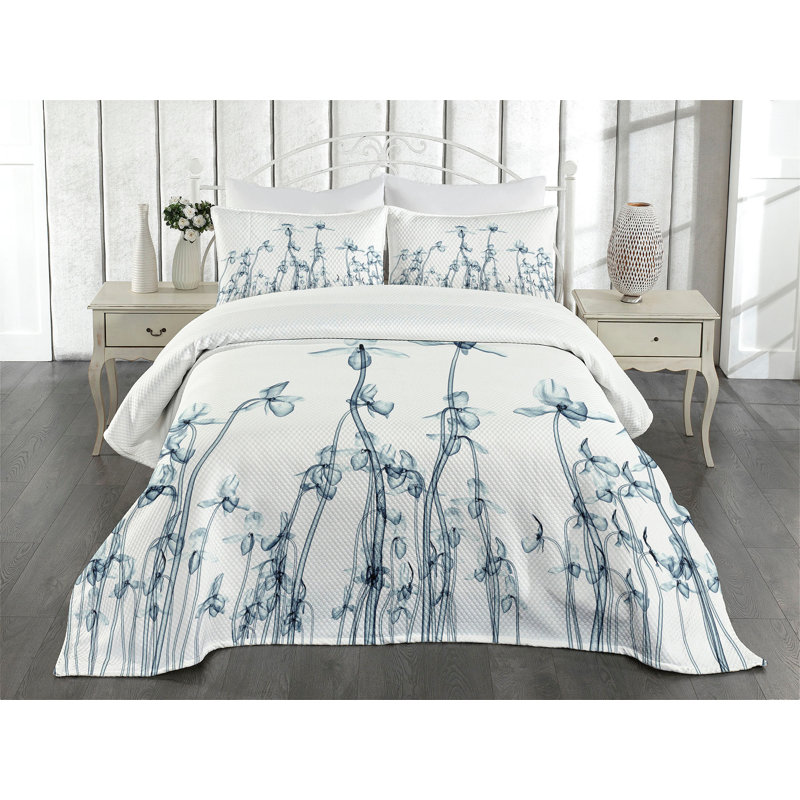 White Floral Queen Bedspread Set with Shams