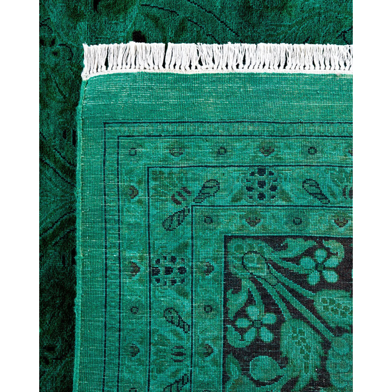 Tapis vert / noir 10 pi 1 po x 13 pi 6 po Oney-of-a-Kind Overyed