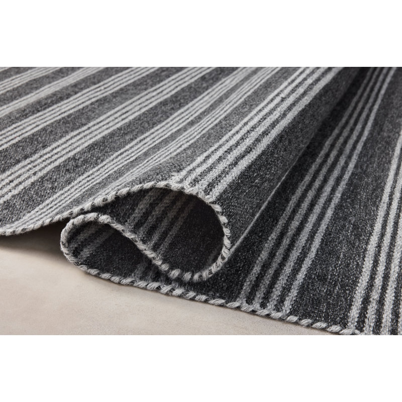 Tapis noir / gris en polyester tissé à la main Charlie, Carré 1 pi 6 po