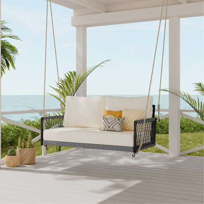 Coussin et coussin d'extérieur confortables