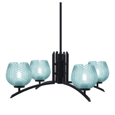 Lustre 4 lumières kurve illustré en finition noir mat avec verre texturé de 6 po