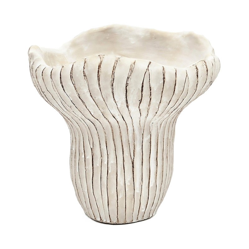 Jardinière corail sable et ciment de 9,3 po x 9,7 po avec finition beige, conception striée verticale, idéale pour les plantes traînées dans un pot de fleurs décoratif, apparence texturée, affichage de style herbes