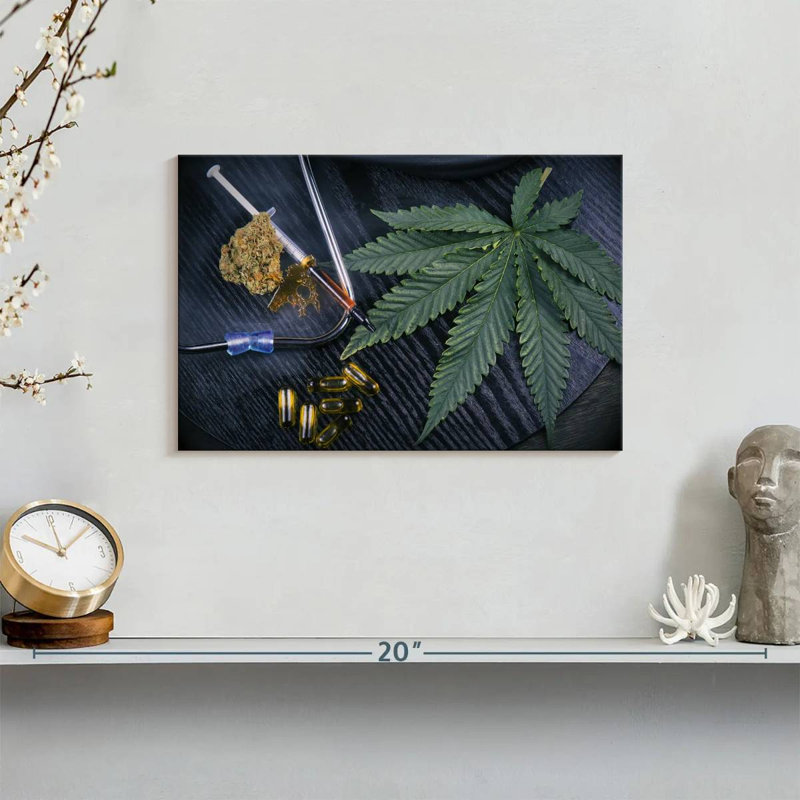 Senne Medicinal Marijuana Leaf, 8" H x 12" W