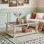Table basse en bois avec pattes-974439030