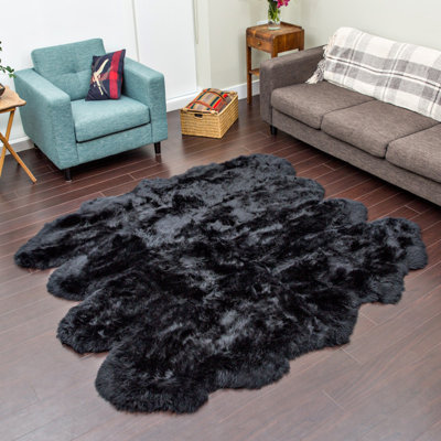 Tapis intérieur/extérieur noir en peau mouton Roy
