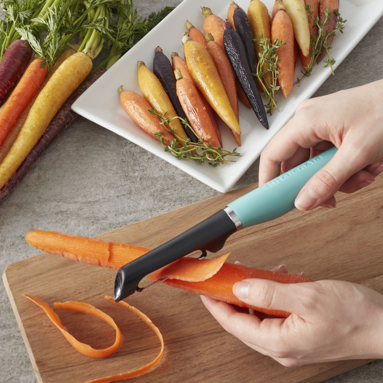Cuisinart Peeler Black Stainless Steel Potato Carrot Stationary Blade  Hanging