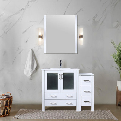 Meuble-lavabo blanc simple de 107 cm (42 po) - Bois massif, comptoir et armoire latérale en céramique, tiroirs à fermeture amortie, structure robuste et fonctionnelle, système de rangement généreux.