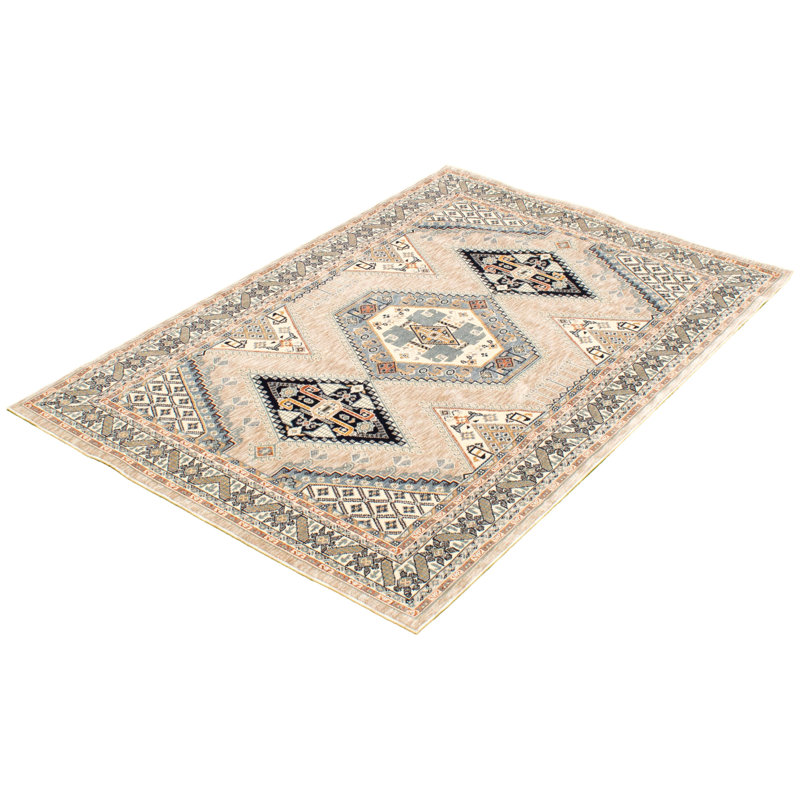 Tapis oriental ivoire, Rectangle 5 pi 3 po x 7 pi 3 po