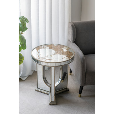 Table d'appoint ronde 21,5 po x 21,5 po x 25 po au design élégant Foral et à finition miroir argentée