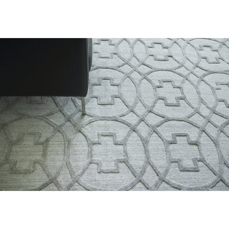 Windsor Geometric Area Rug in Light Silver, Rectangle 6' x 9'