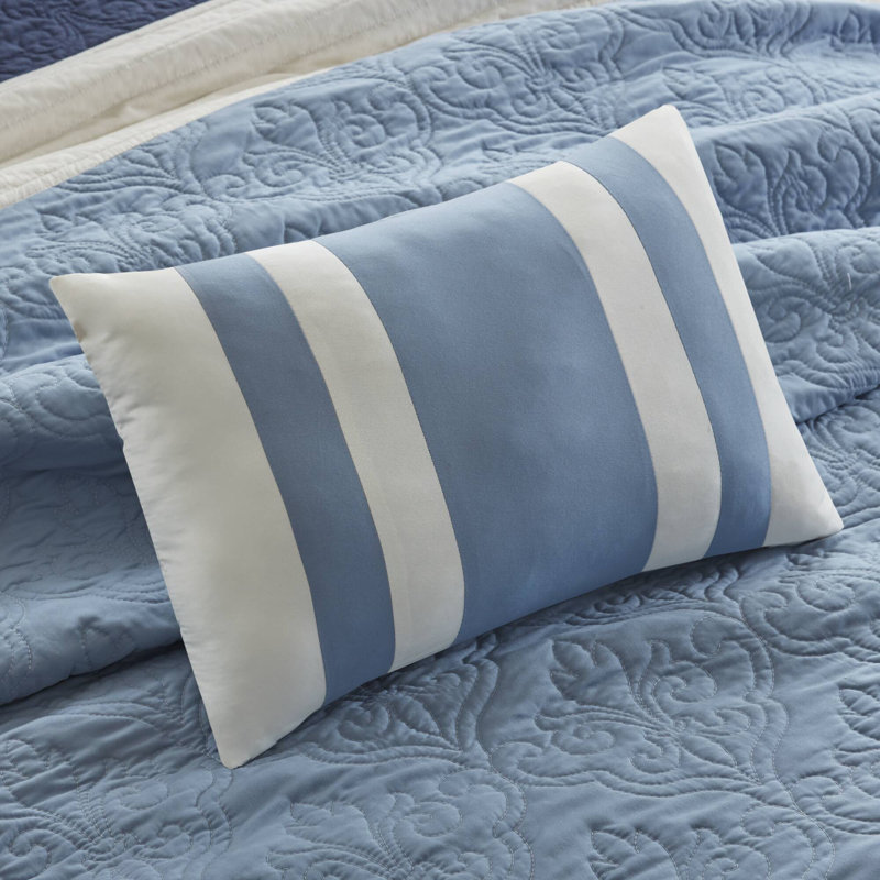 Ensemble de courtepointe luxueuse avec taies décoratives européennes et coussins décoratifs, parfaite pour une chambre à coucher confortable et élégante
