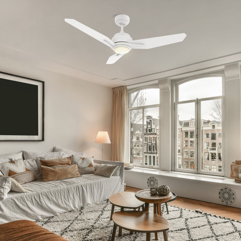 Ventilateur de plafond intelligent à 3 pales avec lumière DEL, Blanc, H 52 po x l 5,8 po x L 24,8 po