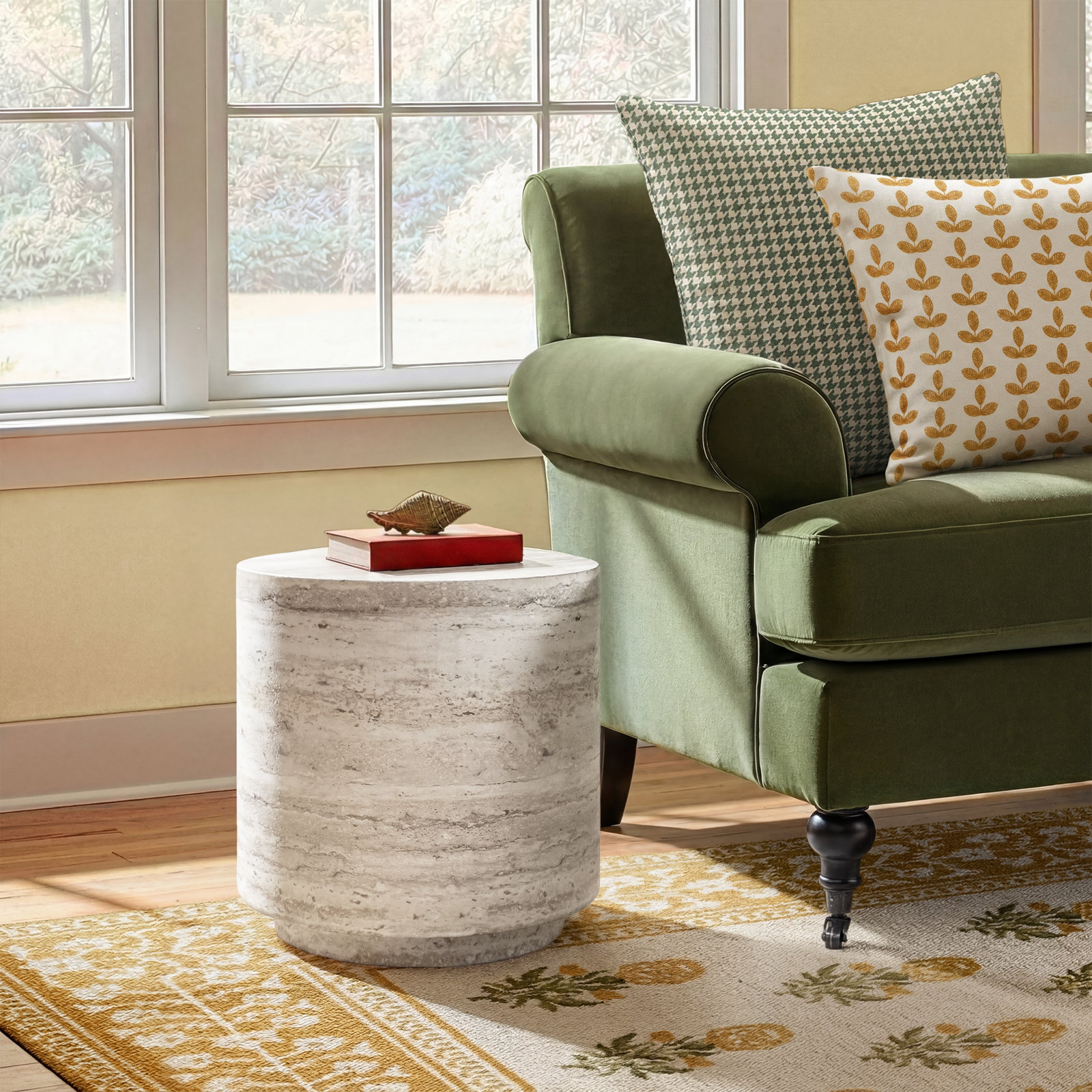 Totka 18" End Table