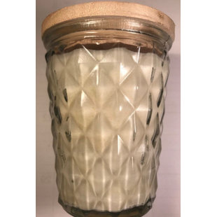Bougie parfumée Timeless Cherry Almond Buttercream