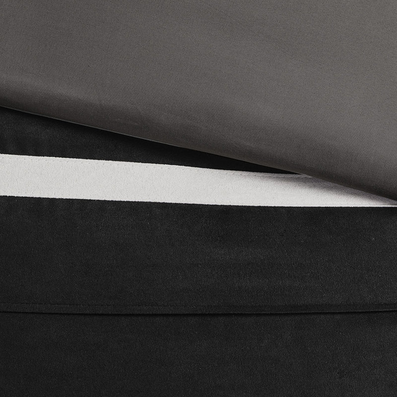 Ensemble d'édredon 7 pièces pour grand lit en simili suède de couleur noire, style, Grand édredon et 6 pièces supplémentaires