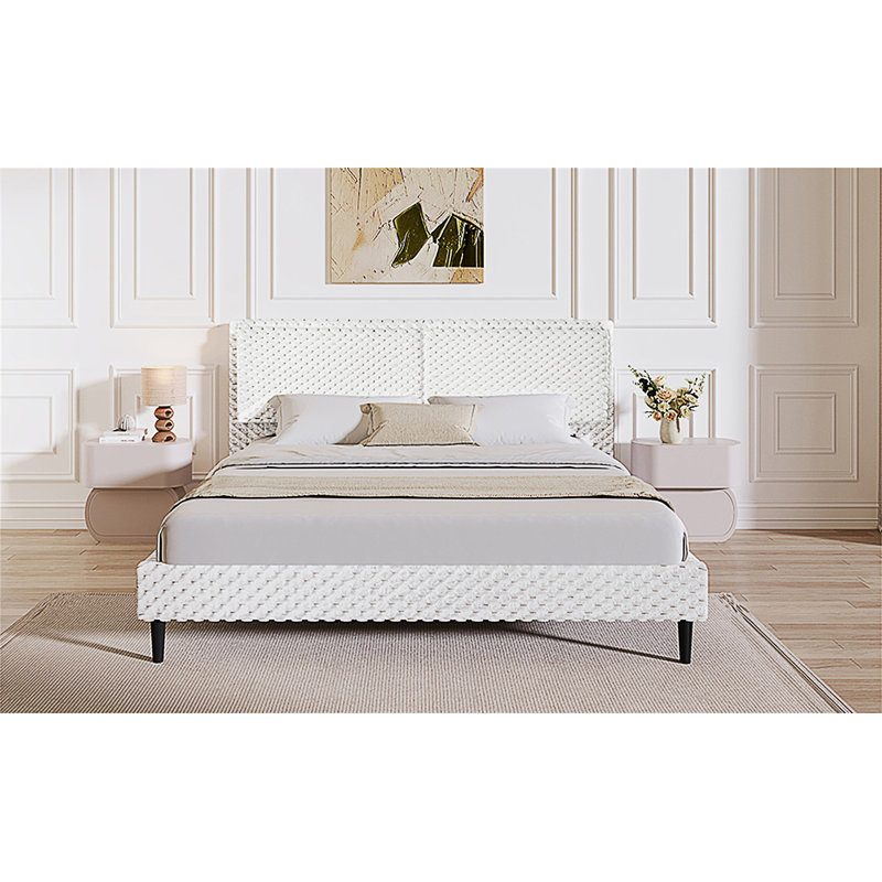 Lit simple, moelleux et moderne, lit moelleux, lit confortable, grand