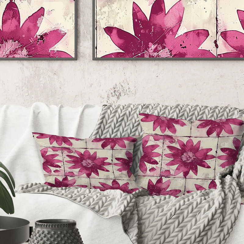 Magenta rustique Blooming Charm III - Coussin Farmhouse, H 16 po x l 16 po, Carrée